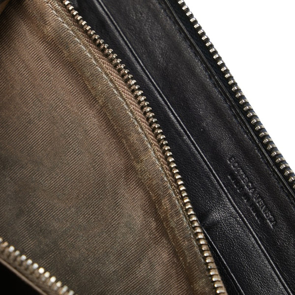 ボッテガヴェネタ イントレチャート ラウンドファスナー 長財布 ブラック レザー レディース BOTTEGAVENETA 【中古】