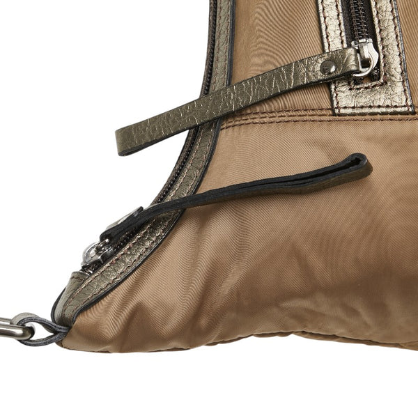 バーバリー ロゴプレート ショルダーバッグ ブラウン ナイロン レザー レディース BURBERRY 【中古】