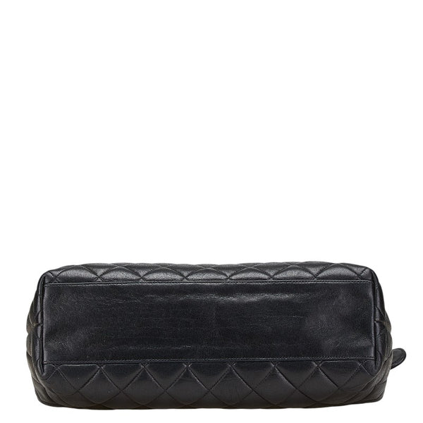 シャネル ココマーク マトラッセ チェーン ショルダーバッグ ブラック ラムスキン レディース CHANEL 【中古】