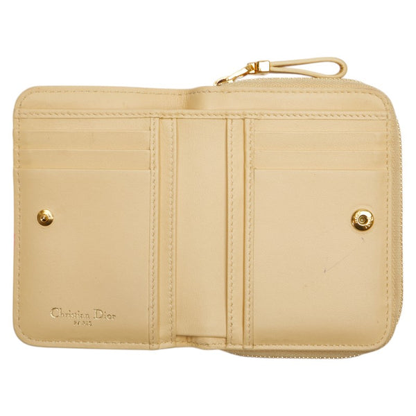 クリスチャンディオール カナージュ ラウンドファスナー 二つ折り財布 ベージュ レザー レディース Christian Dior 【中古】