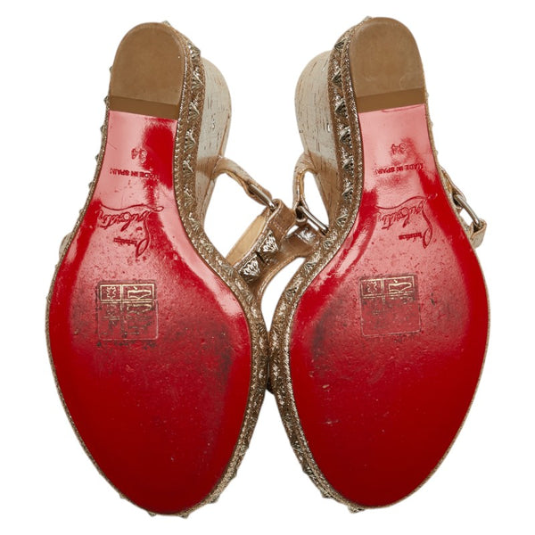 クリスチャンルブタン ピラリヤド スタッズ ウェッジソールサンダル サイズ：34 ゴールド ベージュ レザー グリッターキャンバス レディース Christian Louboutin 【中古】