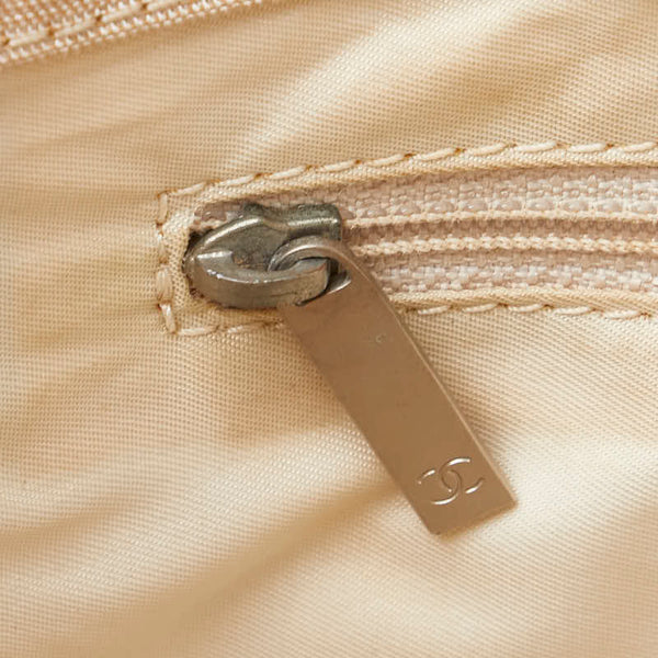 シャネル ニュートラベルライン トートMM トートバッグ ハンドバッグ ベージュ ナイロン レザー レディース CHANEL 【中古】