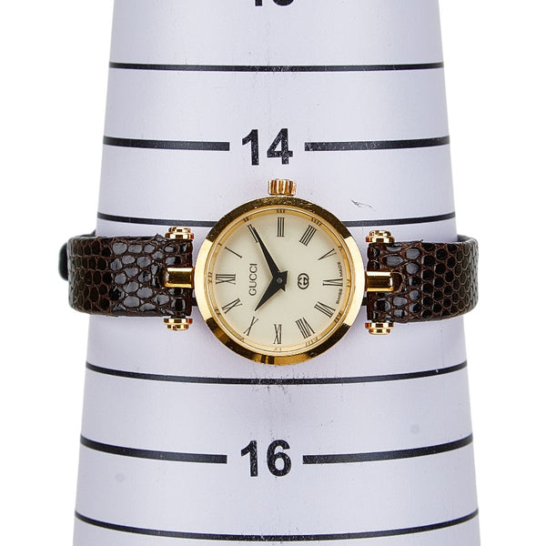 グッチ シェリーライン 型押し 腕時計 クオーツ ベージュ文字盤 ステンレススチール レザー レディース GUCCI 【中古】