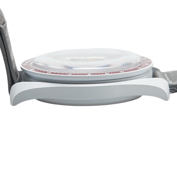 オメガ ×スウォッチ ムーンスウォッチ MISSION TO PLUTO 腕時計 SO33M101 クオーツ ホワイト文字盤 セラミック ナイロン メンズ OMEGA 【中古】