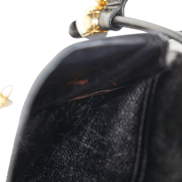 シャネル ココマーク 斜め掛け チェーン ショルダーバッグ ブラック キャビアスキン レディース CHANEL 【中古】