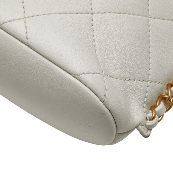 シャネル ココマーク マトラッセ チェーン ショルダーバッグ AS2542 ホワイト カーフレザー レディース CHANEL 【中古】