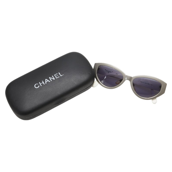 シャネル ココマーク サングラス 06924 ホワイト グレー プラスチック レディース CHANEL 【中古】