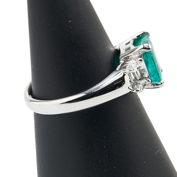 Pt900 プラチナ エメラルド1.93ct ダイヤ0.405ct リング 指輪 レディース 14号 【中古】