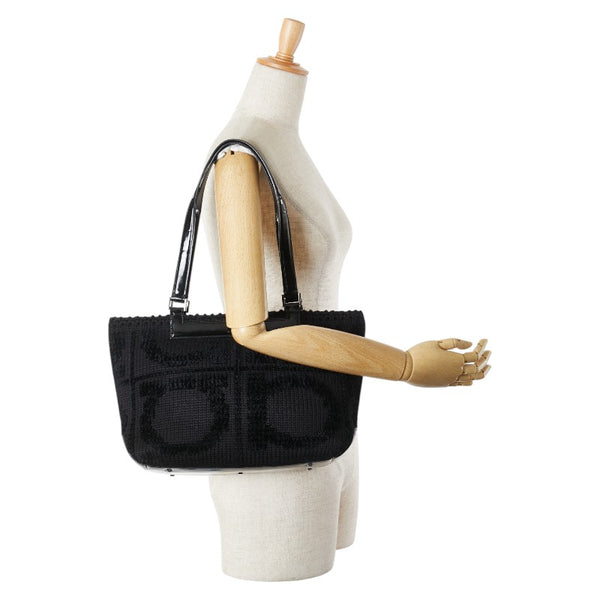 サルヴァトーレフェラガモ ガンチーニ トートバッグ ブラック ウール エナメル レディース Salvatore Ferragamo 【中古】