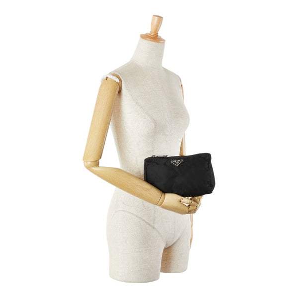 プラダ 三角ロゴプレート ポーチ ブラック ナイロン レディース PRADA 【中古】