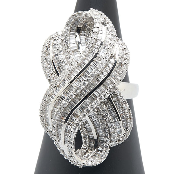 K18WG ホワイトゴールド ダイヤ3.30ct リング 指輪 レディース 19号 【中古】