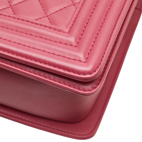 シャネル マトラッセ ボーイシャネル ココマーク チェーン ショルダーバッグ ピンク ラムスキン レディース CHANEL 【中古】