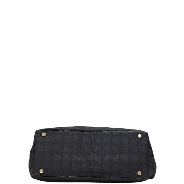 シャネル ニュートラベルライン トートMM トートバッグ ハンドバッグ ブラック ナイロン レザー レディース CHANEL 【中古】