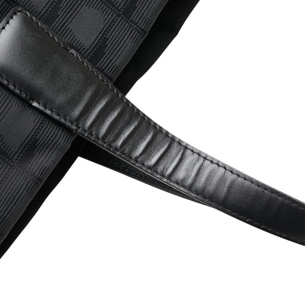 シャネル ニュートラベルライン トートMM トートバッグ ハンドバッグ ブラック ナイロン レザー レディース CHANEL 【中古】