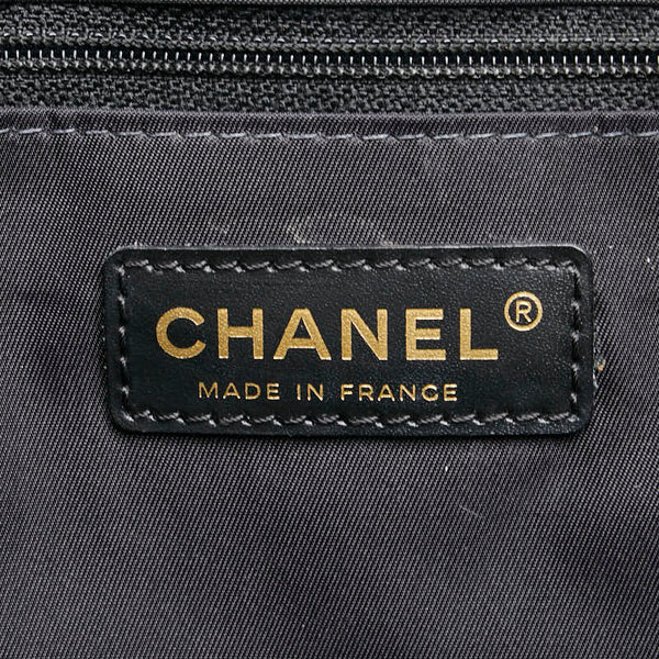 シャネル ニュートラベルライン トートMM トートバッグ ハンドバッグ ブラック ナイロン レザー レディース CHANEL 【中古】