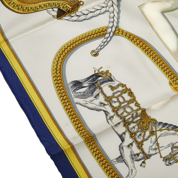 エルメス カレ90 GRAND APPARAT 盛装の馬 スカーフ ホワイト ブルー イエロー シルク レディース HERMES 【中古】