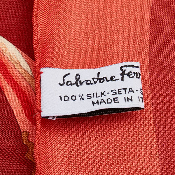 サルヴァトーレフェラガモ サルヴァトーレ フェラガモ スカーフ レッド シルク レディース Salvatore Ferragamo 【中古】