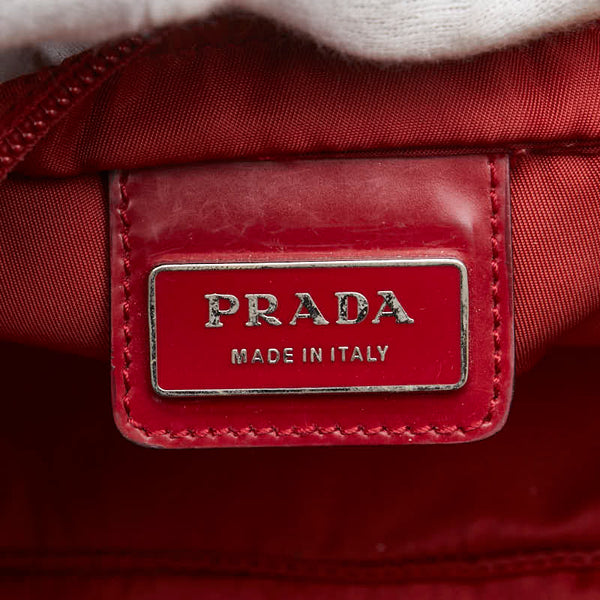 プラダ 三角ロゴプレート 斜め掛け ショルダーバッグ レッド ナイロン レディース PRADA 【中古】