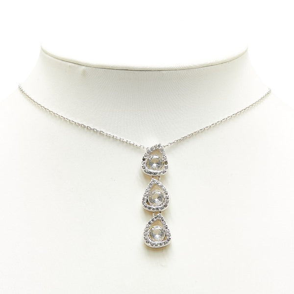 スワロフスキー 3連ストーン ラインストーン ネックレス シルバー メタル レディース SWAROVSKI 【中古】