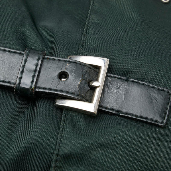 プラダ 三角ロゴプレート ショルダーバッグ グリーン ナイロン レディース PRADA 【中古】