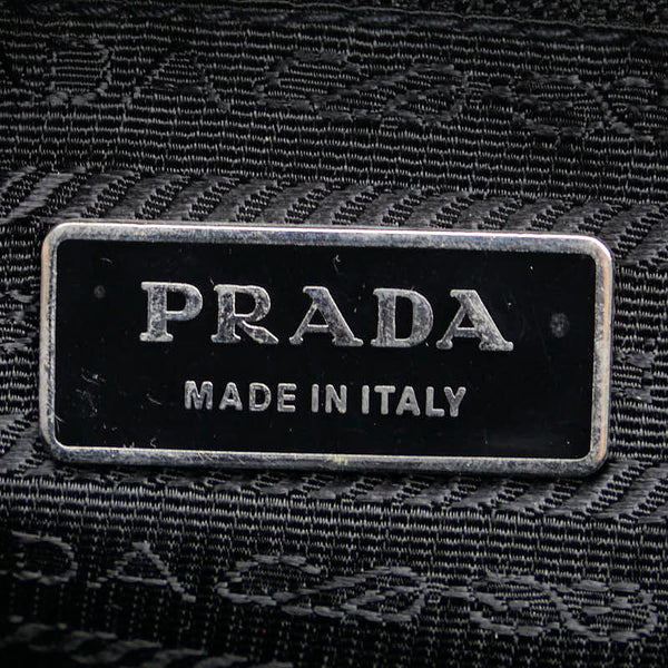 プラダ 三角ロゴプレート ショルダーバッグ グリーン ナイロン レディース PRADA 【中古】