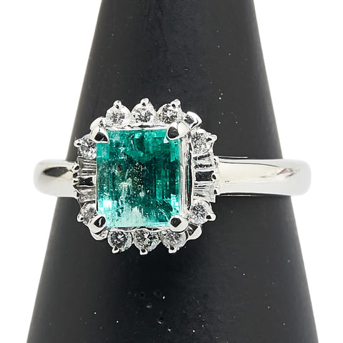 グリーン Pt900 プラチナ エメラルド1.10ct ダイヤ0.32ct リング 指輪 レディース 13号 【中古】