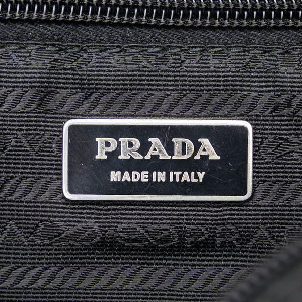 プラダ 三角ロゴプレート 斜め掛け ショルダーバッグ ブラック ナイロン レディース PRADA 【中古】