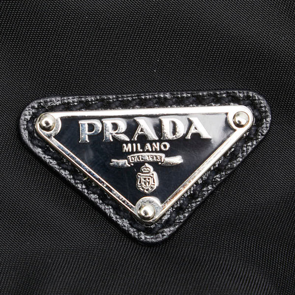 プラダ 三角ロゴプレート セカンドバッグ クラックバッグ ブラック ナイロン レザー レディース PRADA 【中古】