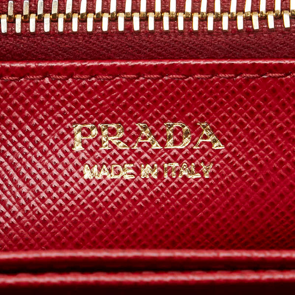 プラダ 三角ロゴプレート ラウンドファスナー 長財布 1ML506 レッド レザー サフィアーノレザー レディース PRADA 【中古】