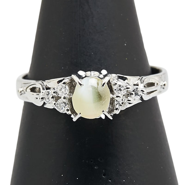 Pt900 プラチナ キャッツアイ0.56 ダイヤ0.12ct リング 指輪 レディース 11.5号 【中古】