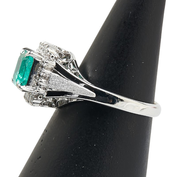 グリーン Pt900 プラチナ エメラルド1.03ct ダイヤ0.18ct リング 指輪 レディース 12号 【中古】