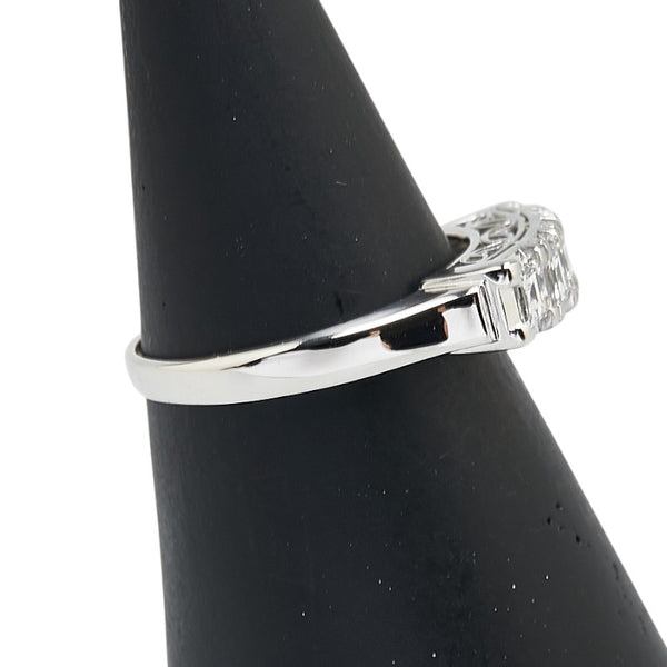 Pt900 プラチナ ダイヤ0.59ct 一文字 リング 指輪 レディース 8.5号 【中古】