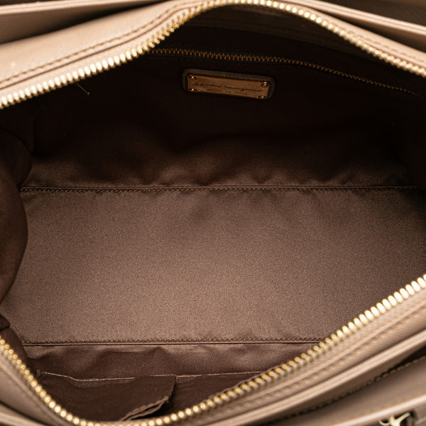 サルヴァトーレフェラガモ ガンチーニ ショルダーバッグ ハンドバッグ 2WAY 21F317 グレージュ レザー レディース Salvatore Ferragamo 【中古】