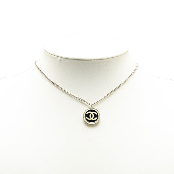 シャネル ココマーク ペンダントネックレス シルバー メタル レディース CHANEL 【中古】