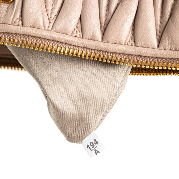 ミュウミュウ マテラッセ クラッチバッグ ピンク ベージュ レザー レディース MIUMIU 【中古】