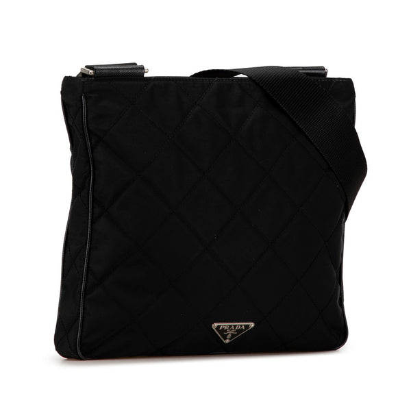 プラダ キルティング 三角ロゴプレート 斜め掛け ショルダーバッグ BT0424 ブラック ナイロン レディース PRADA 【中古】