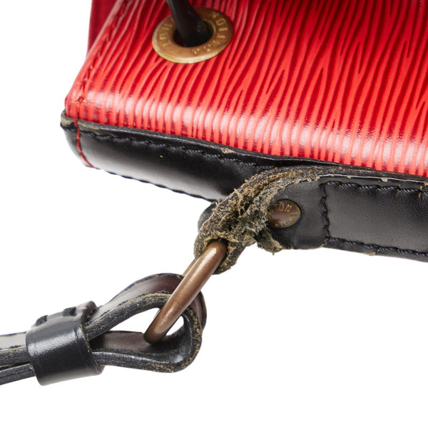 ルイ ヴィトン エピ プチノエ ワンショルダーバッグ M44172 カスティリアンレッド ノワール レザー レディース LOUIS VUITTON 【中古】