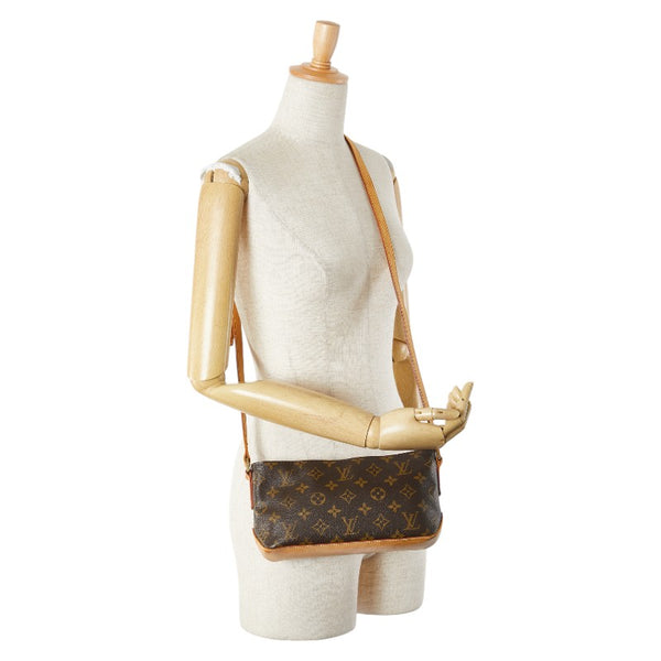 ルイ ヴィトン モノグラム トロター ショルダーバッグ M51240 ブラウン PVC レザー レディース LOUIS VUITTON 【中古】