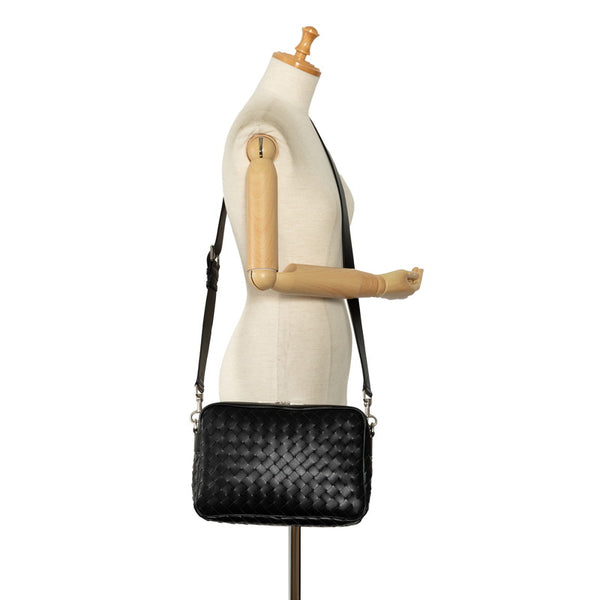 ボッテガヴェネタ イントレチャート 斜め掛け ショルダーバッグ ブラック レザー レディース BOTTEGAVENETA 【中古】
