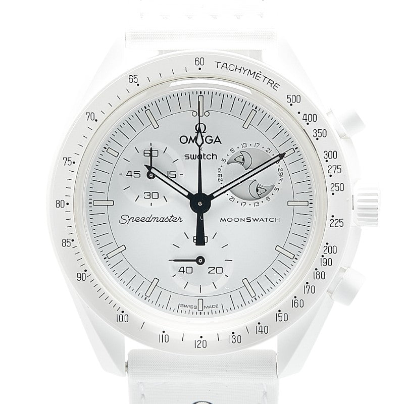 オメガ ×スウォッチ スヌーピー MISSION TO THE MOONPHASE - NEW MOON 腕時計 SO33W700 クオーツ ホワイト文字盤 セラミック ナイロン メンズ OMEGA 【中古】
