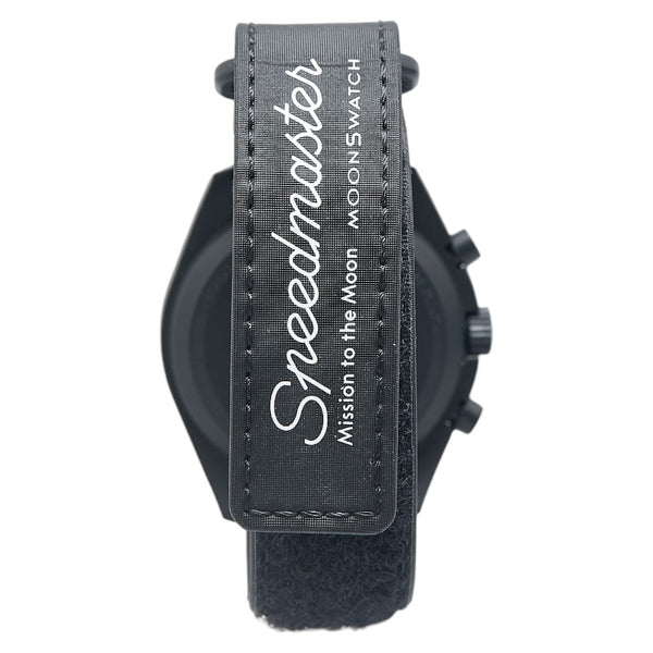オメガ ×スウォッチ スヌーピー MISSION TO THE MOONPHASE - NEW MOON 腕時計 SO33B700 クオーツ ブラック文字盤 セラミック ナイロン メンズ OMEGA 【中古】