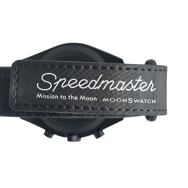 オメガ ×スウォッチ スヌーピー MISSION TO THE MOONPHASE - NEW MOON 腕時計 SO33B700 クオーツ ブラック文字盤 セラミック ナイロン メンズ OMEGA 【中古】