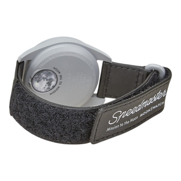 オメガ ×スウォッチ ムーンスウォッチ MISSION TO THE MOON 腕時計 SO33M100 クオーツ ブラック文字盤 セラミック ナイロン メンズ OMEGA 【中古】