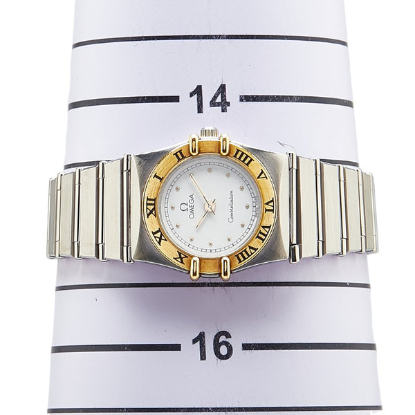 オメガ コンステレーション マンハッタン 腕時計 1310.20.00 クオーツ ホワイト文字盤 ステンレススチール イエローゴールド レディース OMEGA 【中古】