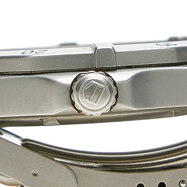 タグホイヤー プロフェッショナル 200 腕時計 WK1111 クオーツ ホワイト文字盤 ステンレススチール メンズ TAG HEUER 【中古】
