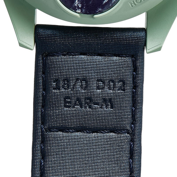 オメガ × スウォッチ Swatch スピードマスター ムーンウォッチ ミッション オン アース 腕時計 S033G100 クオーツ ネイビー文字盤 樹脂系 メンズ OMEGA 【中古】