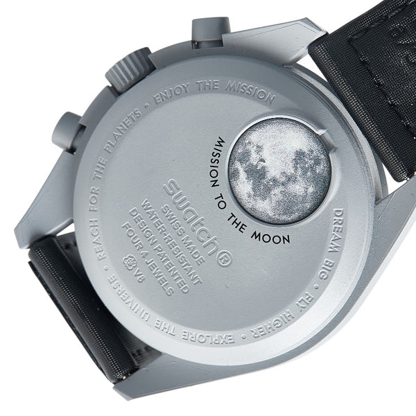 オメガ × Swatch スウォッチ スピードマスター ミッション トゥ ムーン 腕時計 SO33A100 クオーツ ブラック文字盤 ナイロン バイオセラミック メンズ OMEGA 【中古】