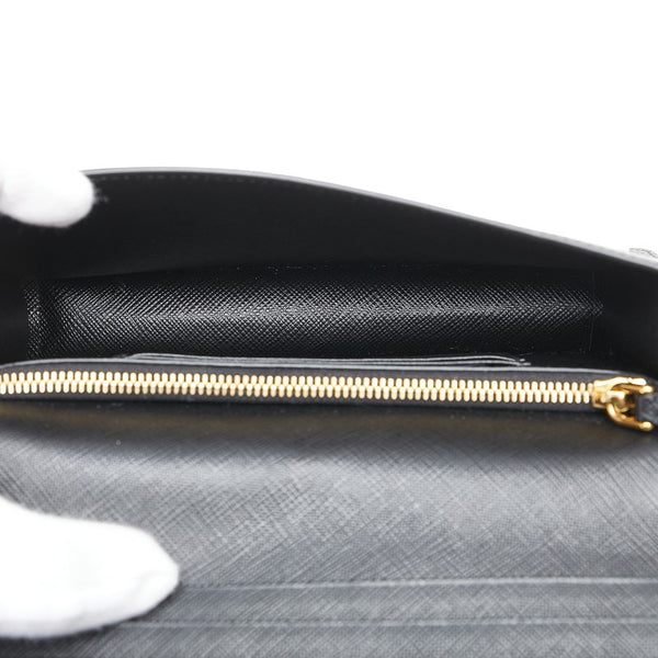 プラダ 斜め掛け チェーン ウォレット ブラック サフィアーノ レディース PRADA 【中古】