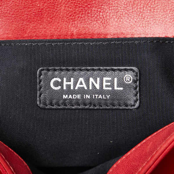 シャネル マトラッセ ボーイシャネル25 斜め掛け チェーン ショルダーバッグ レッド ラムスキン レディース CHANEL 【中古】