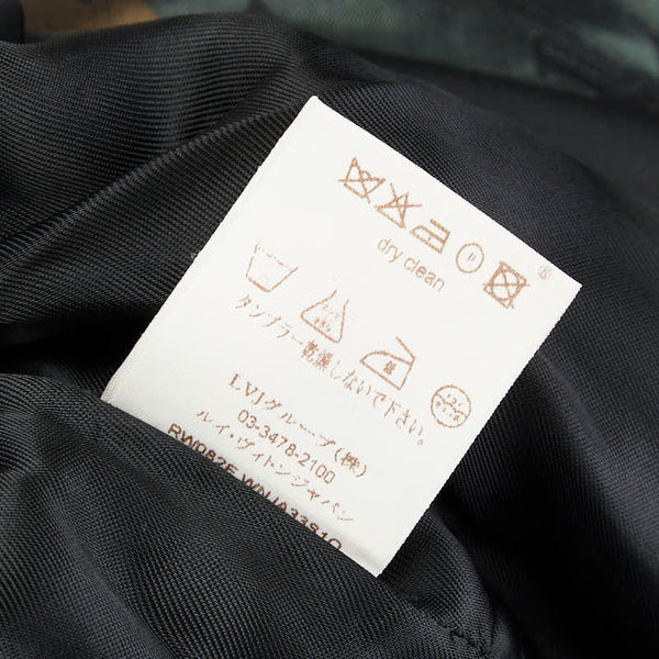ルイ ヴィトン モノグラム カモフラージュ 中綿ジャケット サイズ:8 カーキ ナイロン シルク キッズ LOUIS VUITTON 【中古】